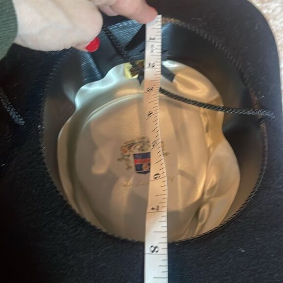 Vintage de luxe quality hat with feathers small - Picture 8 of 8